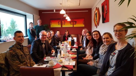 Dialog Schule / Wirtschaft Dialog Schule / Wirtschaft